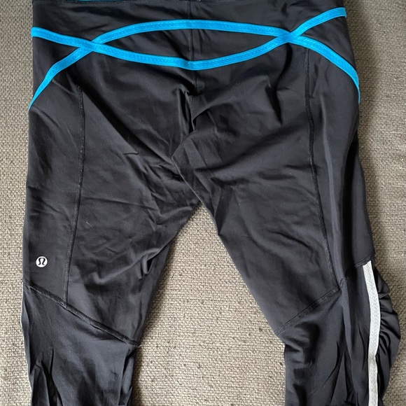 Run Aspire II Crops - Picture 2 of 5